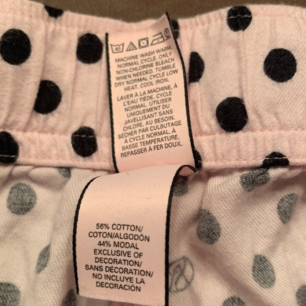 Victoria’s Secret pajama pants small. Pink and black. NWOT. - Picture 8 of 8